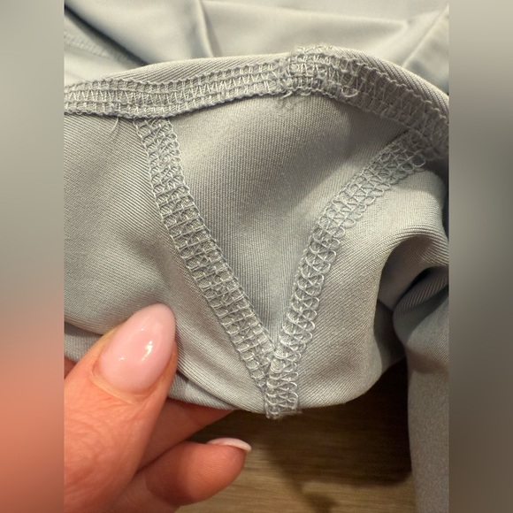 Reformation EcoMove High Waist 7/8 Leggings - Powder Blue - Picture 5 of 5